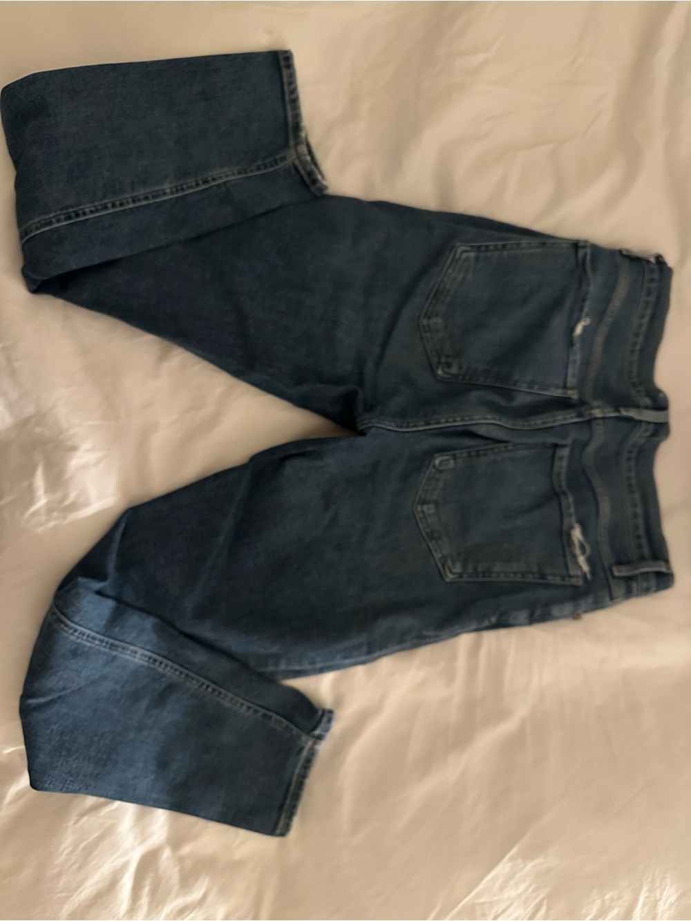 Agolde Mid-Blue High-Rise Cropped Skinny Jeans with Knee Distress - Picture 5 of 9